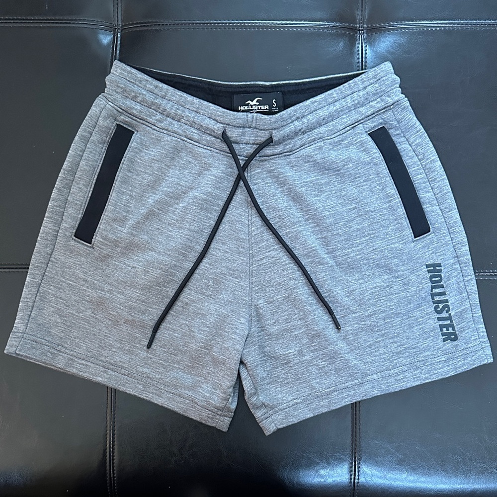 Hollister Athletic Gray Men's fleece Shorts